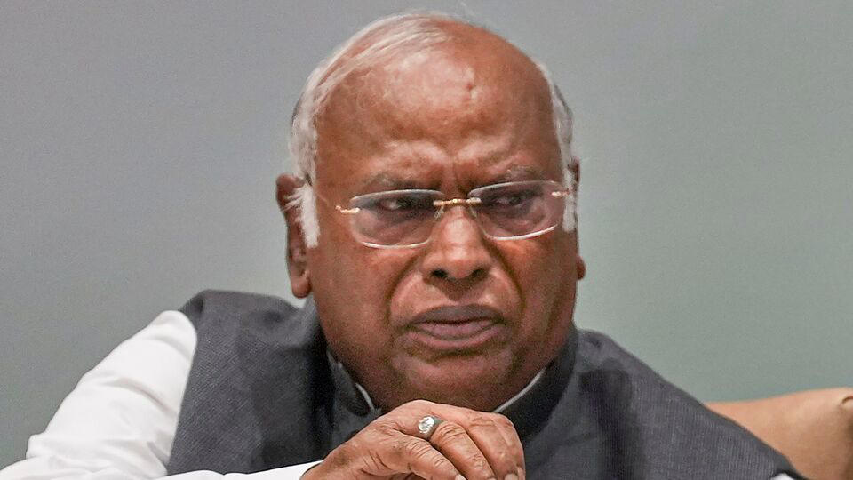 'modi's government may fall anytime', warns congress chief mallikarjun kharge. here's why