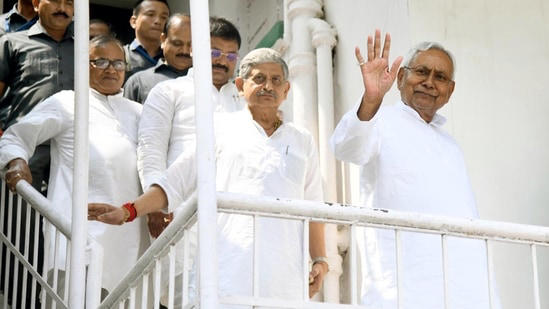nitish kumar's jd(u) gears up for j&k assembly polls, will contest 40 seats in union territory