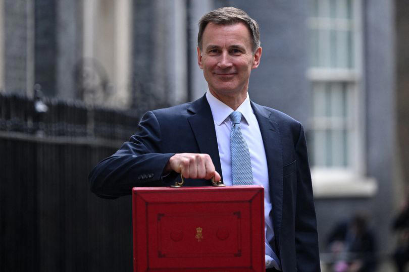 penny-pinching chancellor jeremy hunt spent £2,700 on new red box for budget