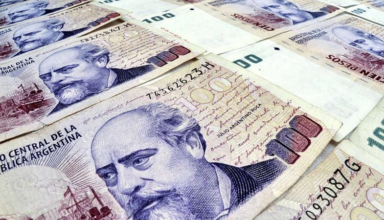 cambio de peso argentino a peso chileno hoy, 15 de junio: valor, precio, qué es y a cuánto está el dólar blue