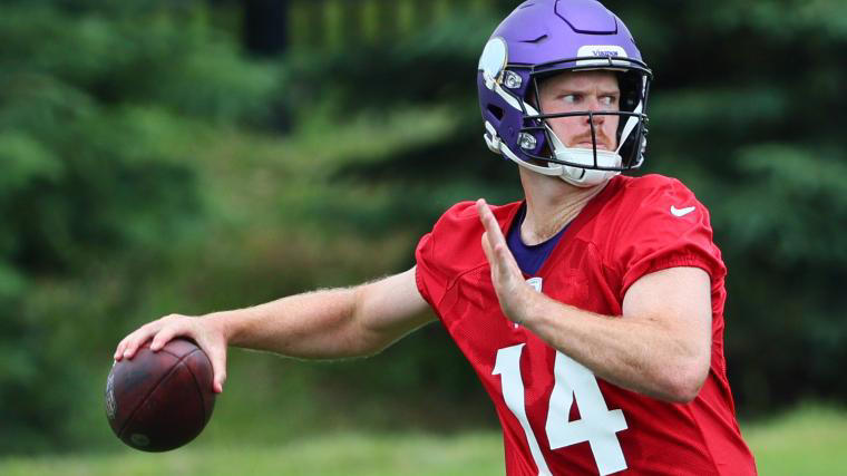 nfl analyst predicts vikings will trade sam darnold by the deadline. here are the teams who might be involved