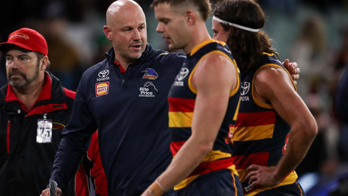 crows coach nicks not waving the white flag