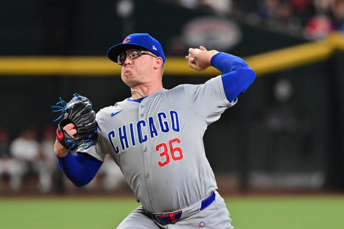 cubs place lefty starter on 15-day il