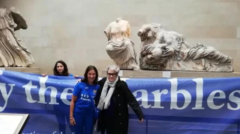 συγκέντρωση διαμαρτυρίας για τα γλυπτά του παρθενώνα στο βρετανικό μουσείο