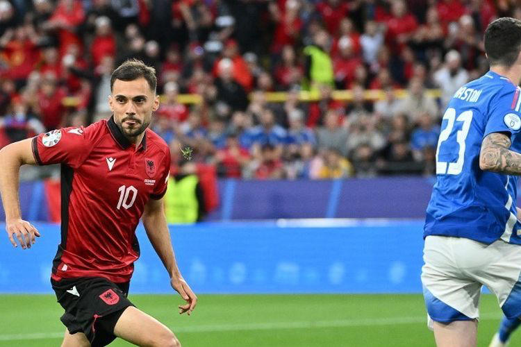 italia vs albania: azzurri jebol dalam 23 detik, gol tercepat euro lahir