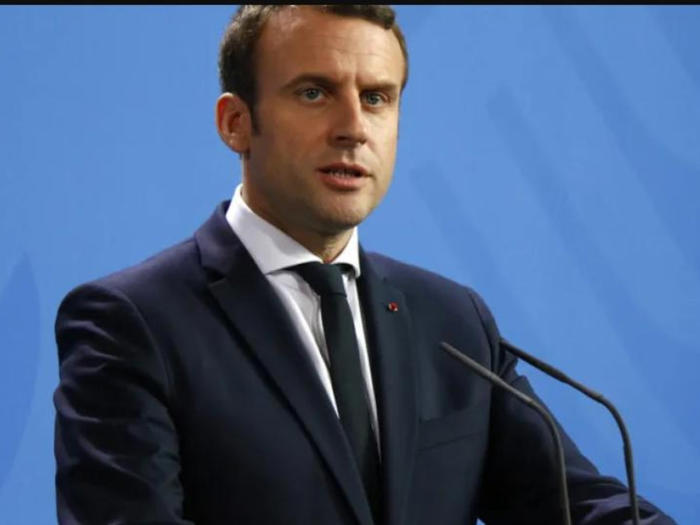 macron rozpoutal ve francii politický chaos. podle průzkumu 52 % lidí bude volit proti prezidentovu hnutí
