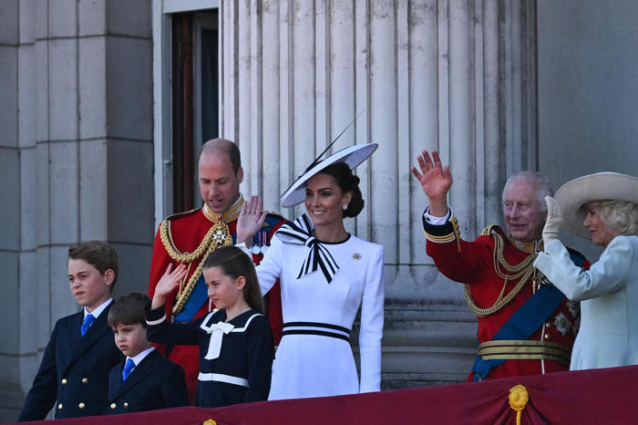 all eyes on kate: „trooping the colour“-parade für charles iii