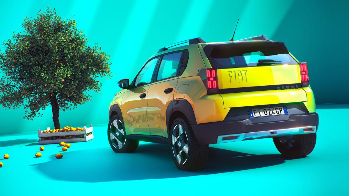 fiat grande panda is cute as a button in first pictures