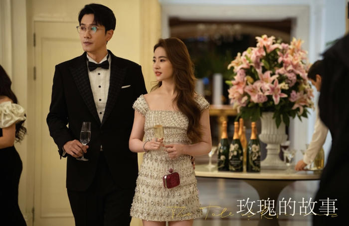 《玫瑰的故事》開播評價出爐：劉亦菲美貌演技雙在線，「戀愛腦」劇情引發眾怒？