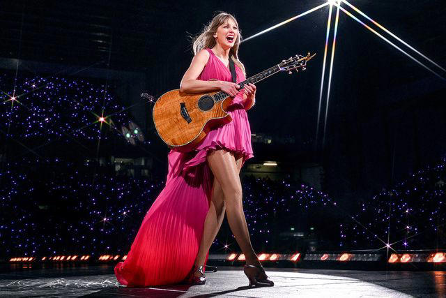 taylor swift praises 'beautiful' liverpool crowd during show: 'i've made so many best friends out here'