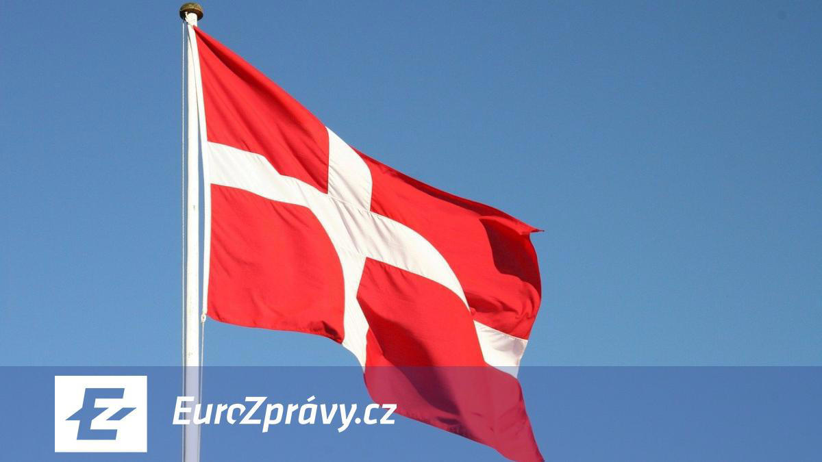 dánsko má stejnou vlajku už přes osm set let. v evropě to nemá obdoby