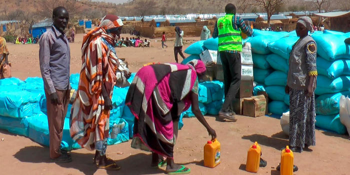 fn: flyktingkrisen i sudan den största i historien