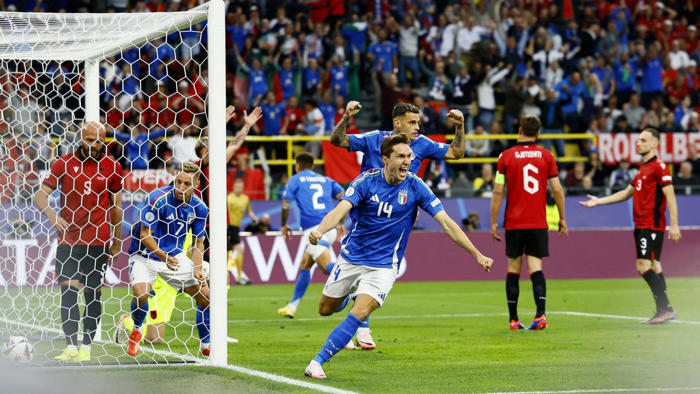 italia responde al gol más rápido de la eurocopa y vence a albania por 2-1