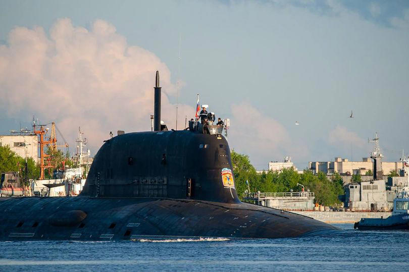 russian nuclear submarine spotted off uk coast sparks emergency meeting amid defence fears