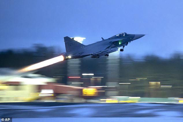 sweden scrambles jets to intercept russian bomber in nato airspace
