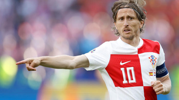 disappointing start for croatia and modric against spain
