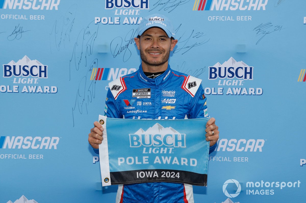 NASCAR Cup Iowa: Kyle Larson Beats Ryan Blaney To Pole