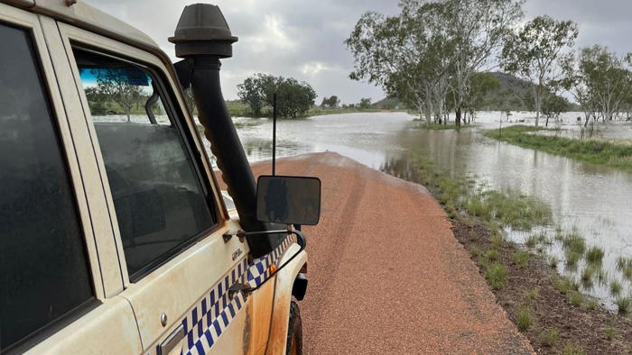 flood alert for some wa regions as nation shivers