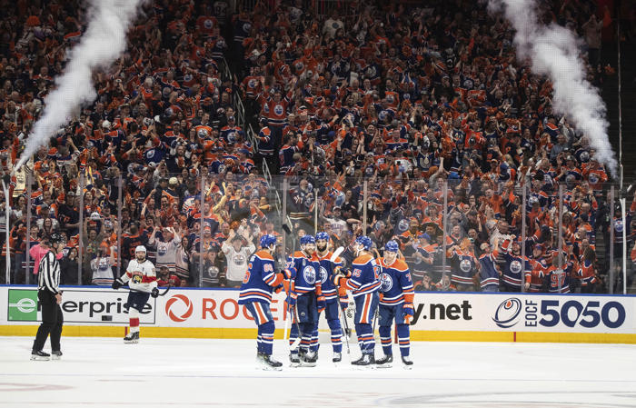 oilers rout the panthers 8-1 in game 4 to avoid being swept in the stanley cup final