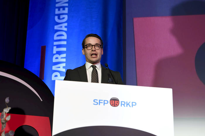 rkp:n johtoon pyrkinyt henrik wickström luopuu puheenjohtajakisasta – paljasti, ketä aikoo itse äänestää
