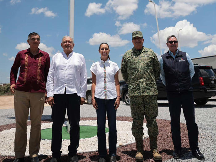 sheinbaum acompaña a lópez obrador en modernización de aduanas en tamaulipas