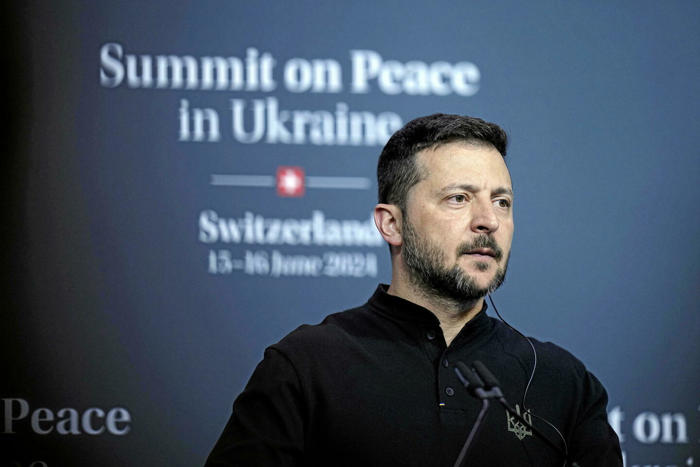 ukraine : zelensky veut présenter un plan de paix international à moscou