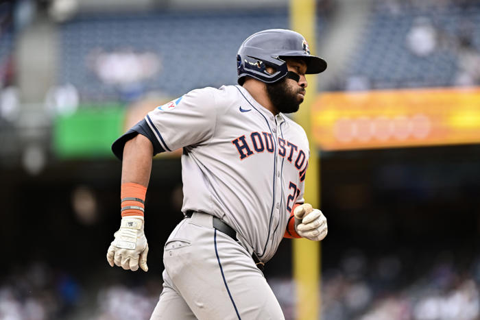 astros want this first baseman to 'grab the bull by the horn' moving forward