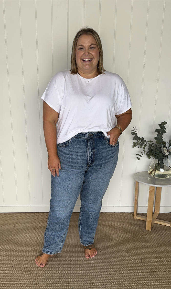 'i've been on a mission to find the best size-inclusive jeans. here are the best ones i've found.'