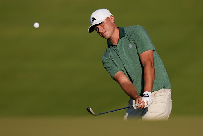dechambeau a one-man show at pinehurst no. 2 and leads us open by 3