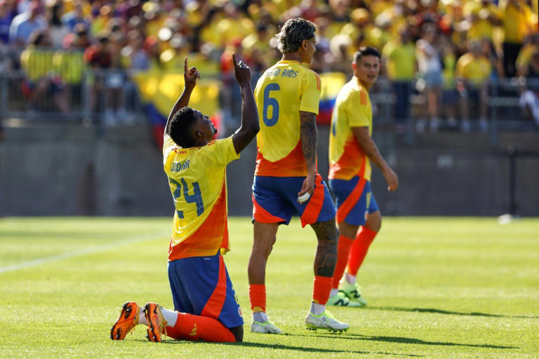 colômbia vence bolívia (3-0) e ganha moral antes da copa américa