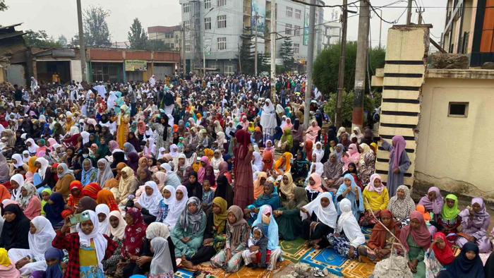 etiyopya’da binlerce müslüman bayram namazında saf tuttu