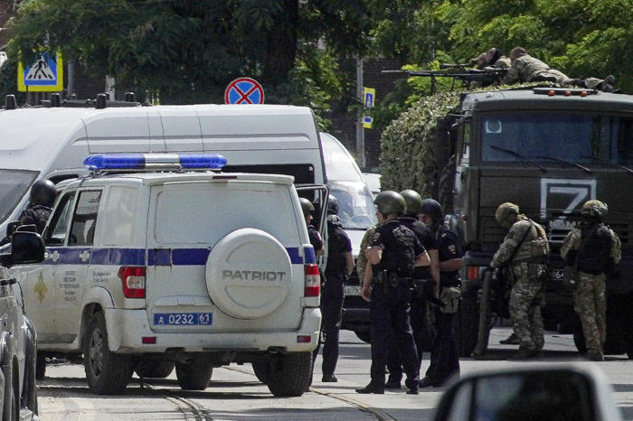 russian forces storm a detention facility to rescue staff taken hostage, killing hostage-takers