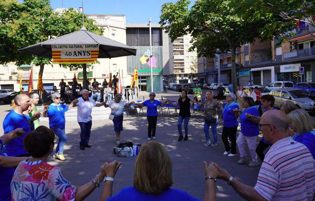 Celebración del Día Universal de la sardanada en Lleida