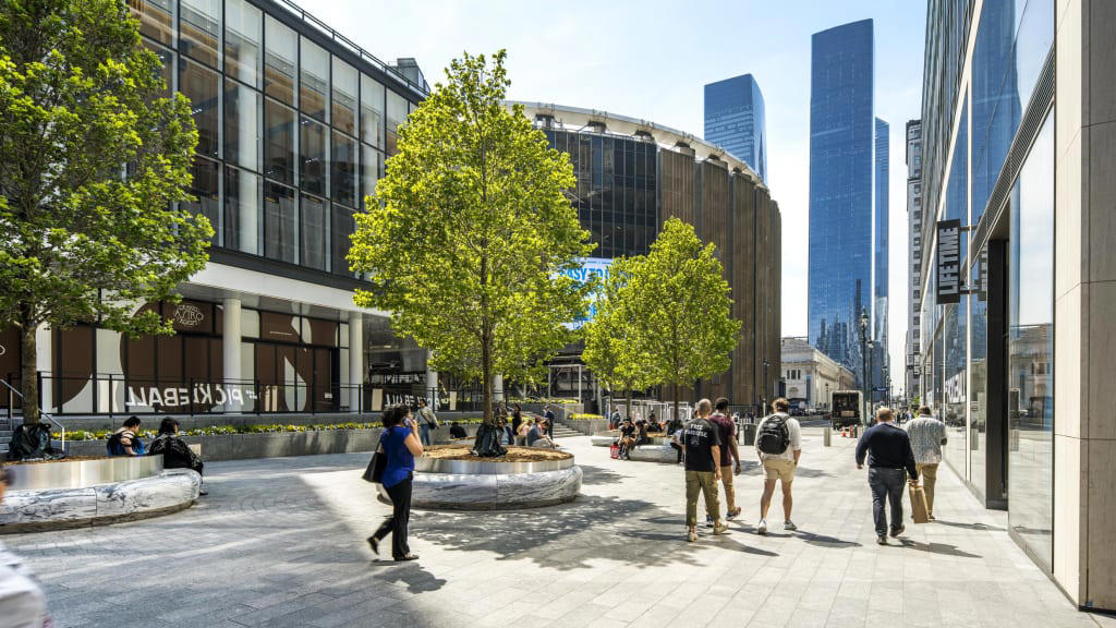 amazon, how one of new york city’s dingiest neighborhoods became a new tech hub