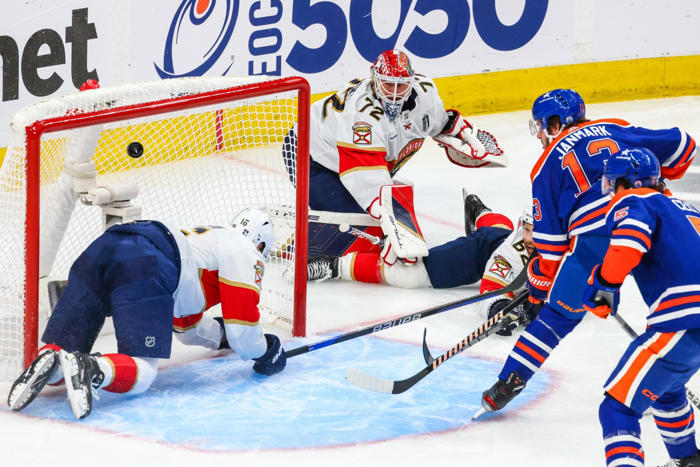 edmonton oilers trounce florida to stay alive in stanley cup final