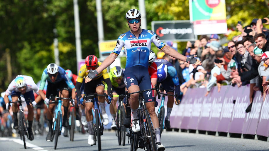 tour de belgique: tim merlier remporte la dernière étape, le classement général va à...