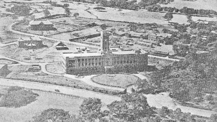 it, automobile hub, no major airport: guess this indian city from its 1928 photo