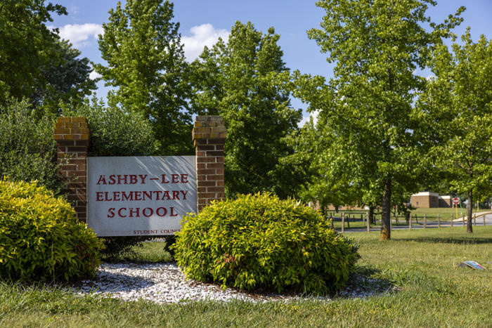 a school board reinstated confederate names. it split the community again.