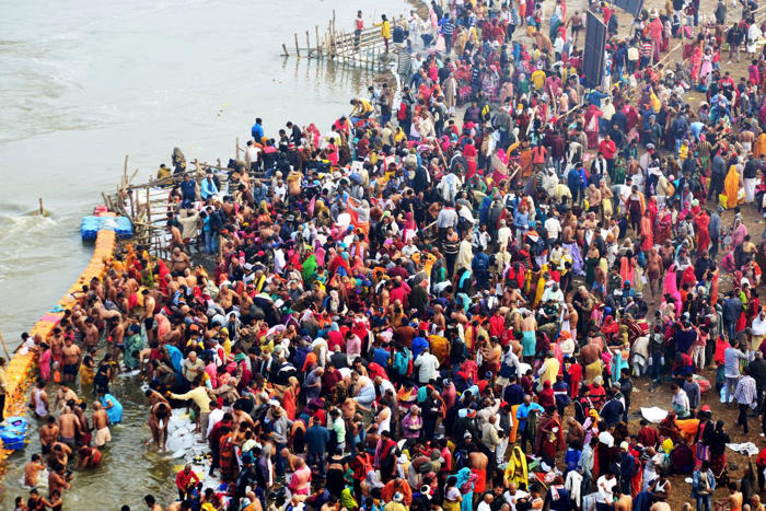 millions take holy dip in different rivers in up on ganga dussehra