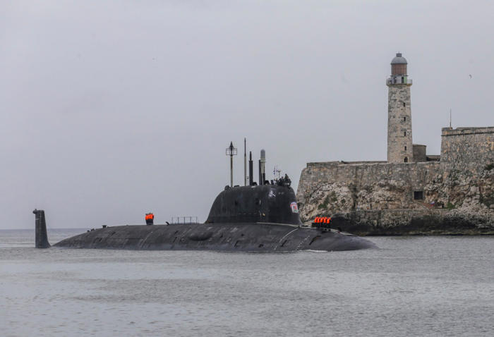 putin's nuclear submarine detected off uk coast