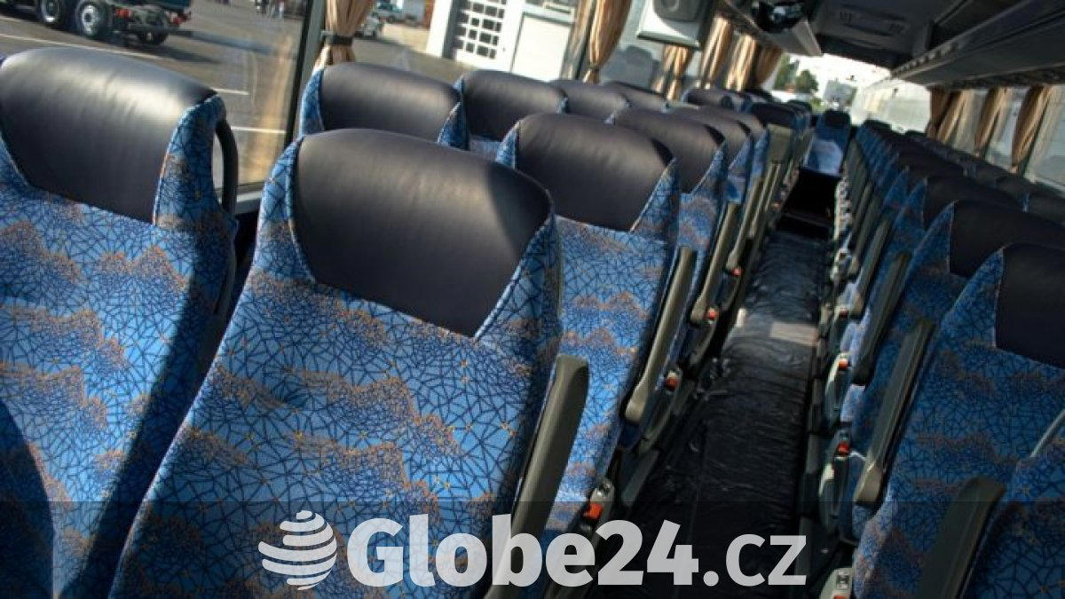 český turistický autobus havaroval na islandu! na místě zasahoval vrtulník