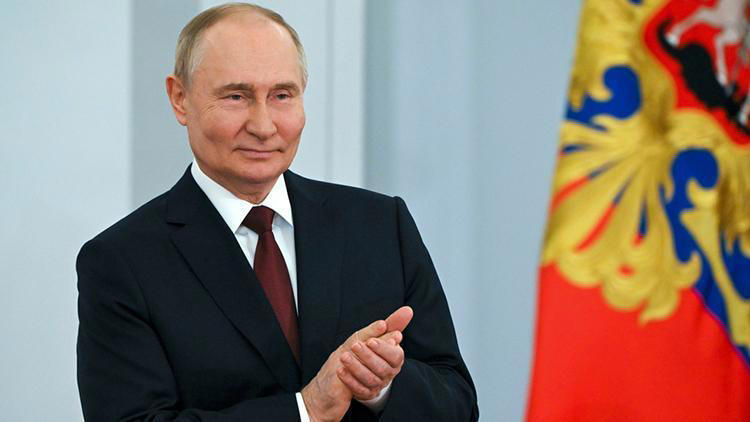 rusya devlet başkanı putin'den bayram kutlaması