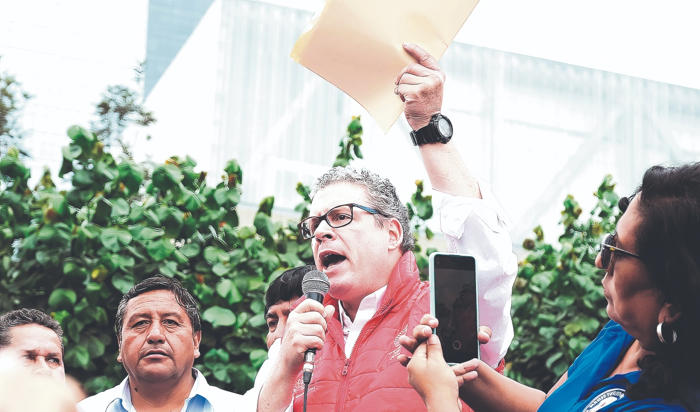 amazon, exministras y organizaciones piden salida del ministro quero