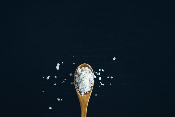 sůl: zvýrazňuje chuť jídla, ale škodí lidskému zdraví