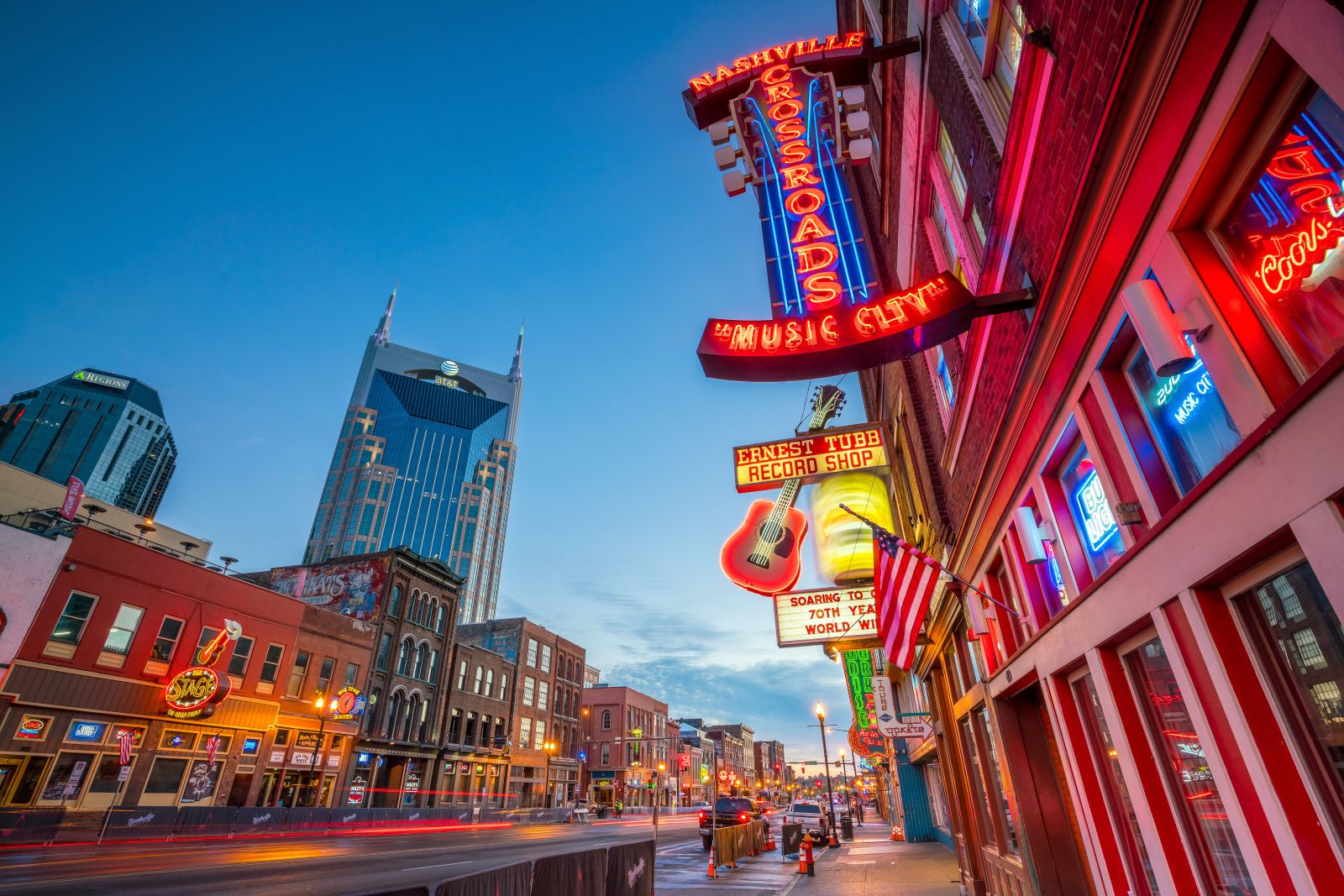 <p class="wp-caption-text">Image Credit: Shutterstock / f11photo</p>  <p>Nashville, the heart of country music, offers free live music in many bars and parks. Visit the Country Music Hall of Fame on discount days, and explore the vibrant Broadway area.</p>