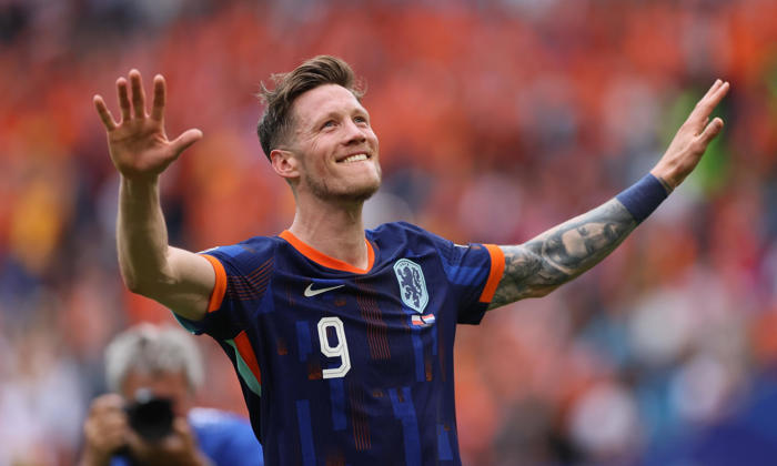 wout weghorst rescues netherlands after poland give them a shock