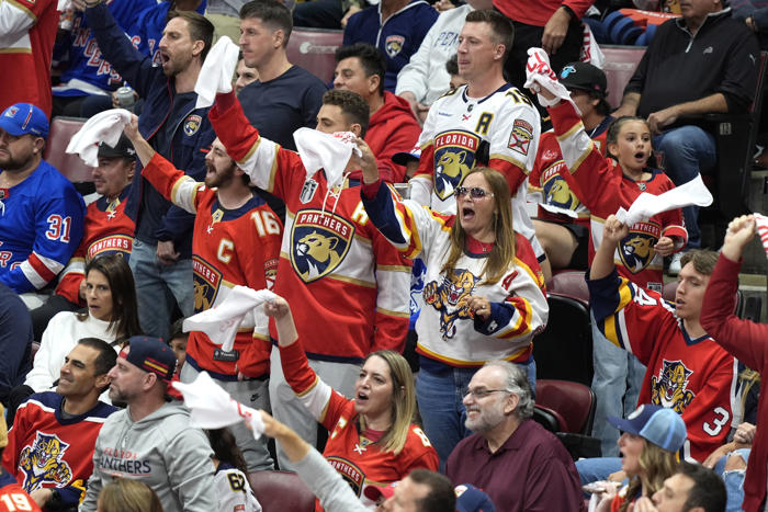 florida panthers, with help from nhl, push to grow hockey in latino communities
