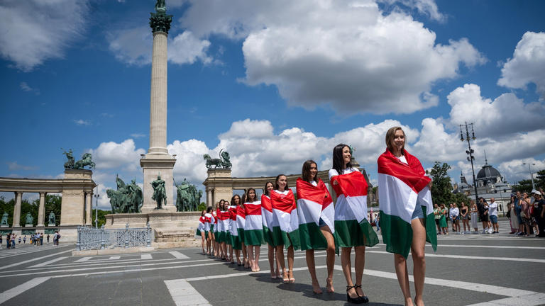 visszalépett a magyarország szépe egyik döntőse