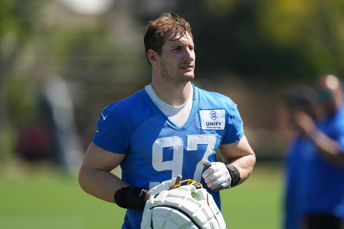 chargers' khalil mack, joey bosa discuss pay cuts, hopes for 2024 season