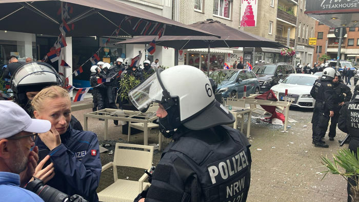 graves disturbios entre los ultras serbios con la policía